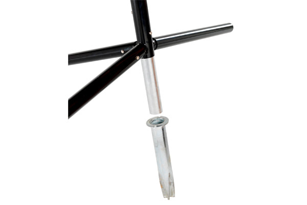 Met ankersysteem tegen het omvallen