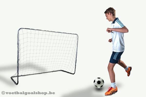 Metalen voetbaldoel 182 x 60 x 122 cm.