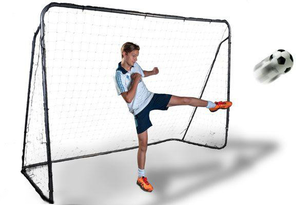 Voetbaldoel met een breedte van 3 meter.