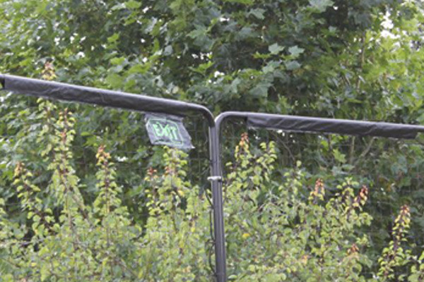 Schermen zijn eenvoudig aan elkaar te koppelen.