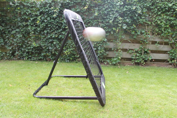 Hoge stand van het voetbaldoel.