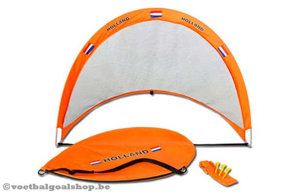 Inclusief draagtas en haringen.